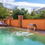 Luxury Pool By Guide Апартаменты *