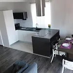 Luxury Pool By Guide Апартаменты Кампор
