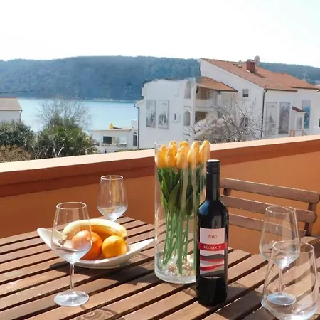 Luxury Pool By Guide Apartament