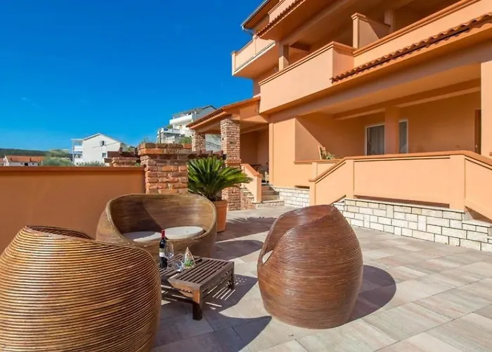 Apartman Luxury Pool By Guide Kampor