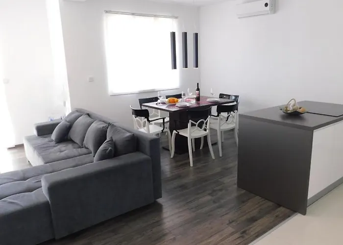 Apartament Luxury Pool By Guide Kampor
